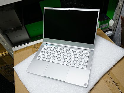 薄型ゲーミングノート「Razer Blade Stealth 13」のIce Lake搭載版が