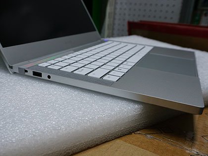 薄型ゲーミングノート「Razer Blade Stealth 13」のIce Lake搭載版が