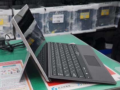 Surface 3の4G LTEモデルが税込22,800円！専用キーボード付きのBランク