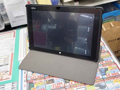 訳あり品だけど激安! 富士通のWindows 10タブレットが税込2,020円