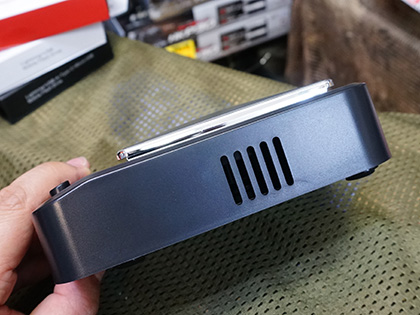 卓上タイプのUSB空気清浄機があきばお～に入荷、税込1,000円以下