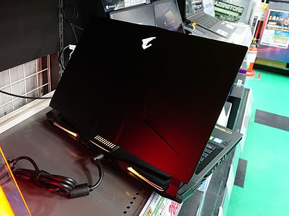 GIGABYTE製17.3型ゲーミングノート「AORUS 17」が入荷、独自の冷却機構 