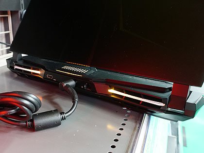 GIGABYTE製17.3型ゲーミングノート「AORUS 17」が入荷、独自の冷却機構 