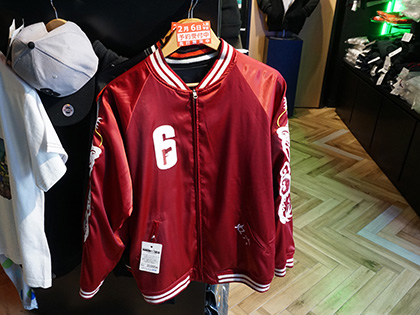 レインボーシックスシージのグッズにリバーシブル仕様の