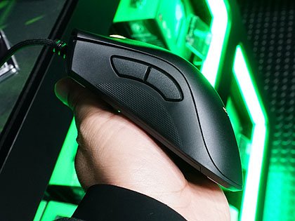 Razerの新型ゲーミングマウス「DeathAdder V2」が発売、82gの軽量設計