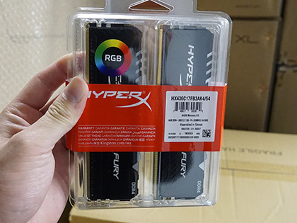 赤外線同期でLEDの発光がずれないDDR4メモリ「HyperX FURY DDR4 RGB