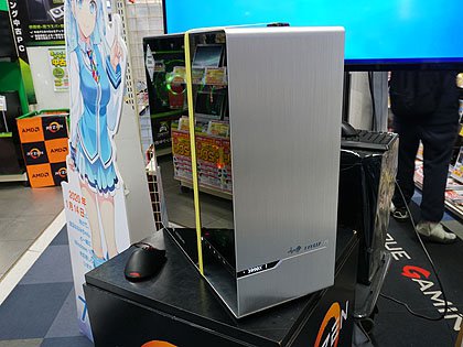 驚異の64コア/128スレッド！Ryzen Threadripper 3990Xの動作デモが