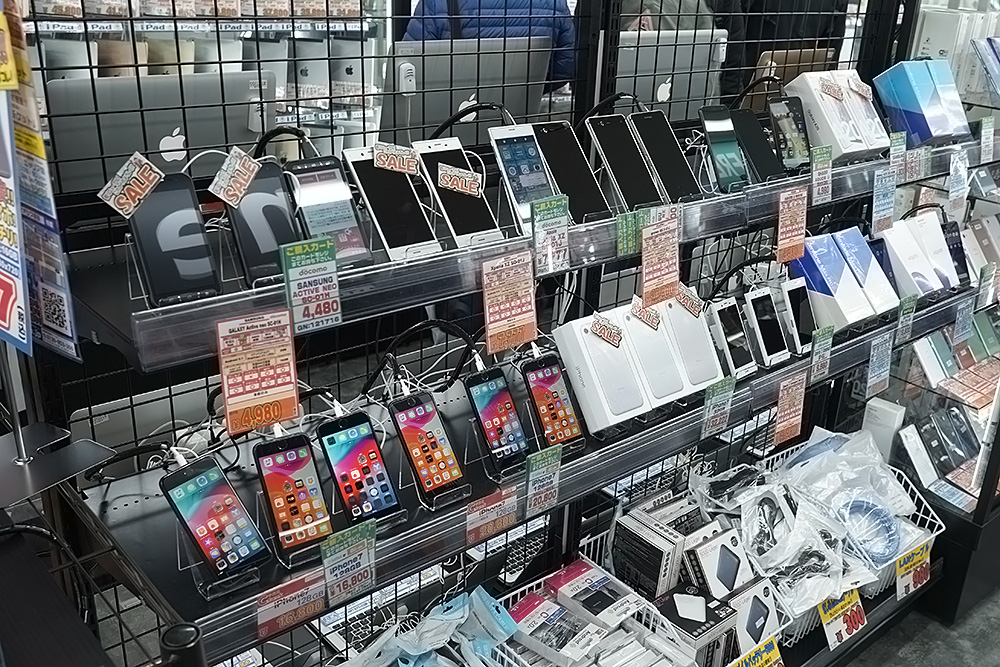 格安モデルなどはデモ機も用意。