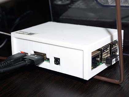 レトロPC風の“Raspberry Pi 4用ケース”が店頭販売中 - AKIBA PC Hotline!
