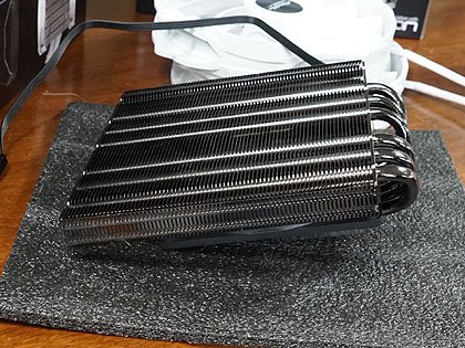 高さ47mmの小型PC向けクーラー「Black Ridge」が入荷、Intel「LGA1200