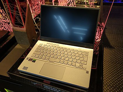 天板にドット絵を表示できる14型ノート「ROG Zephyrus G14」が発売