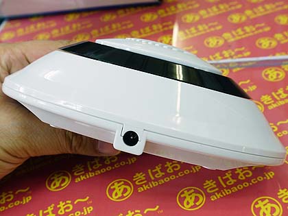 実売1,500円の車載向け空気清浄機とマイナスイオン発生器、あきばお