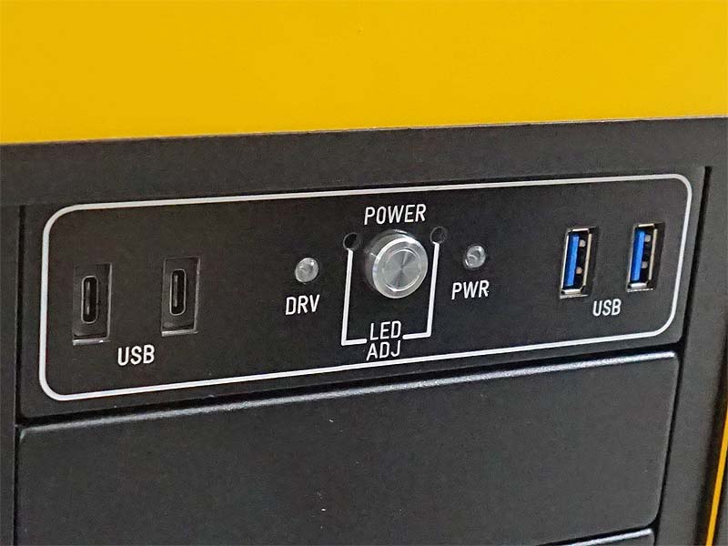 USB Type-Cコネクタを選択可能に