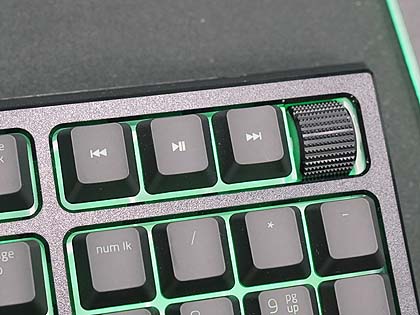 Razerのメカ・メンブレンスイッチ採用キーボード「Ornata V2」が発売