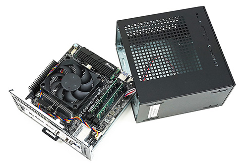 小型自作PC メモリ16GB SSD 2TBHDD レビュー】Mini-ITXなのにM.2 SSDがモリモリ6枚も挿せる！MINISFORUM製