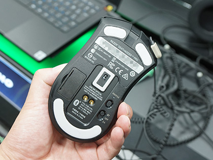 Razerの軽量ワイヤレスマウス「Deathadder V2 Pro」が発売、重さは88g