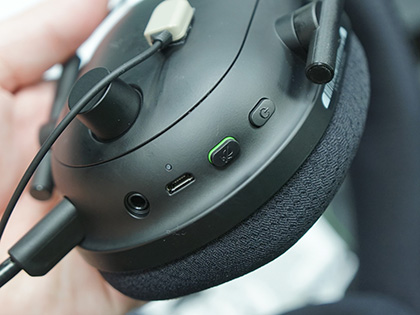 Razerのヘッドセット「BlackShark V2」に有線/無線両対応モデル