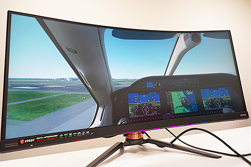 フライトシミュレーター フライトシムにウルトラワイド液晶は最高！ 34インチ/湾曲/UWQHDの