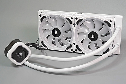 高級感のある白いメモリ「DOMINATOR PLATINUM RGB」、白いPCはもちろん