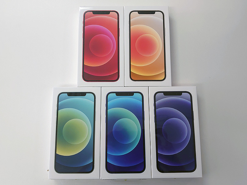 iPhone 12は5色