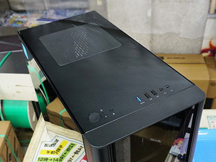 ThermaltakeのmicroATXケース「V150 TG」が5,980円 - AKIBA PC