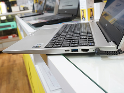 第10世代Core i7搭載の薄型ノート「mouse B5」が入荷、価格は99,800円