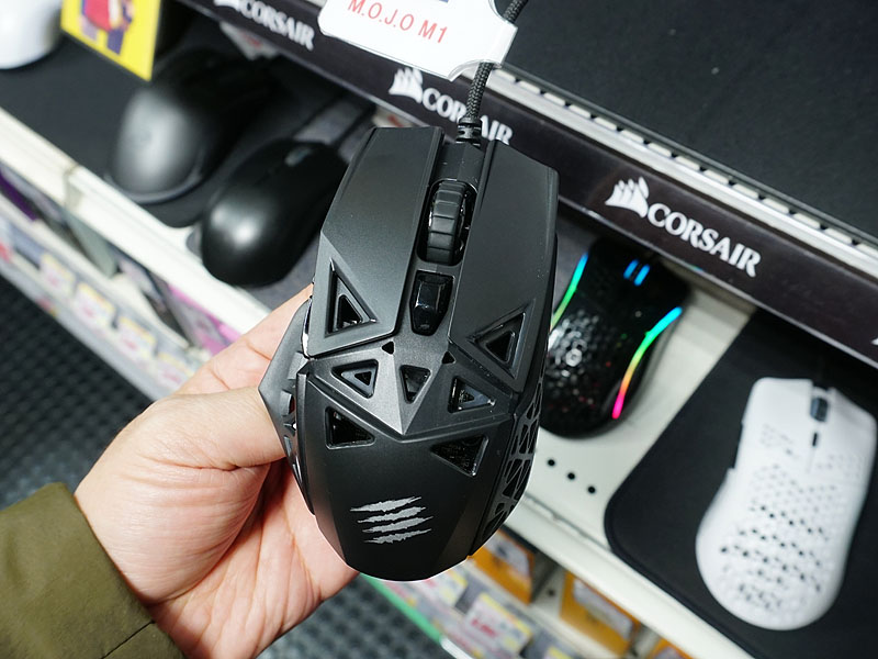 Mad Catz「M.O.J.O. M1」
