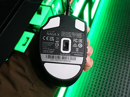 85gで16ボタンの軽量マウス「Razer Naga X」が発売、MMORPG向け