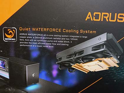 ノートPCで使える水冷仕様のGeForce RTX 3080ボックスがGIGABYTEから