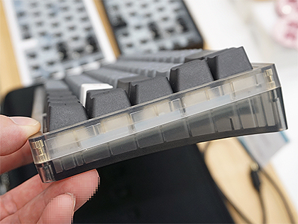 はんだ付け不要のキーボード自作キット「KBD67 Lite」が入荷、キー数は