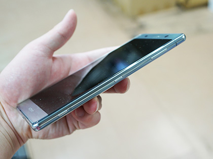 Xperia XZ2 Premiumの中古品が大量入荷、SIMロック解除済みで12,800円