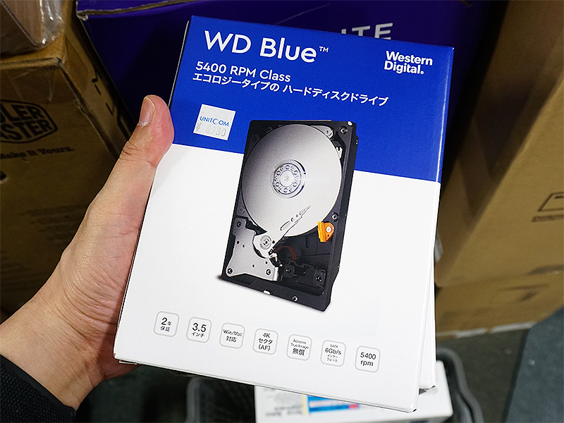 7,200回転モデルだが、今回入荷したモデルの外箱は「WD Blue 5400 RPM Class」となっている