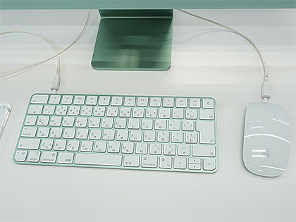 M1チップ搭載でカラフルな新型iMacがデビュー、実機デモもスタート