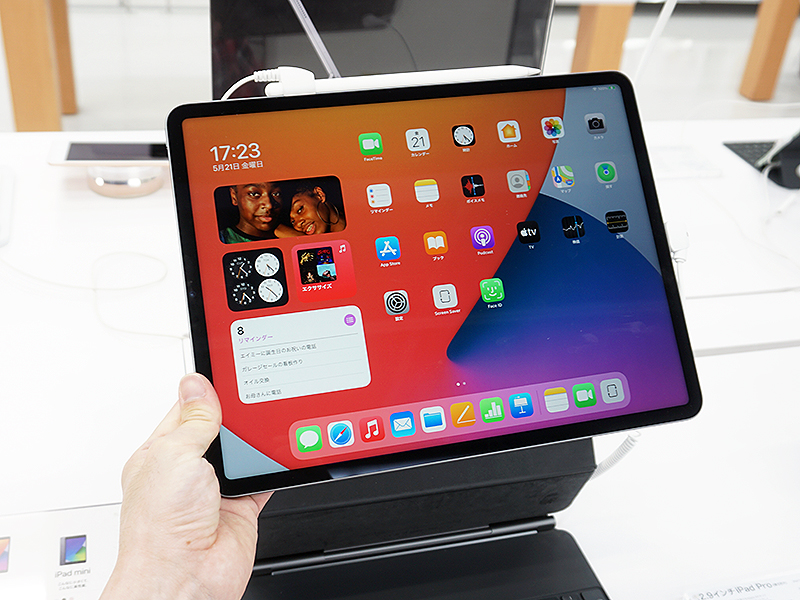 新型iPad Pro。写真は12.9インチモデル