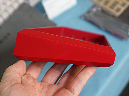 重さ1.9kgの60%キーボードキット「Fjell Keyboard Kit」、重量級で高い