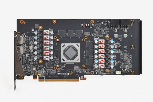 バイオヴィレッジも4K最高画質で遊べるパワー！侮れないアッパーミドル