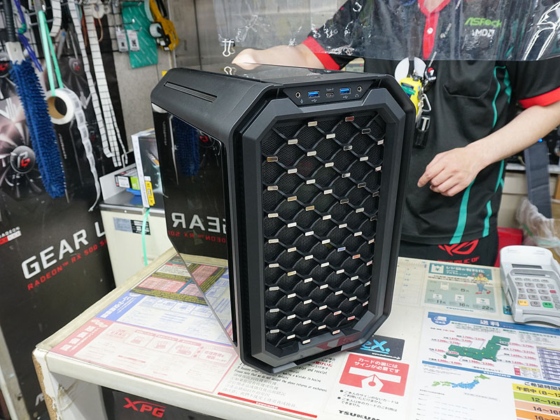 Antec「Dark Cube」
