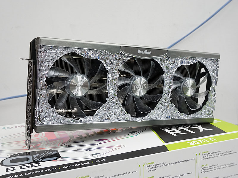 写真はPalit「NED307TT19P2-1047G」(価格105,000円)