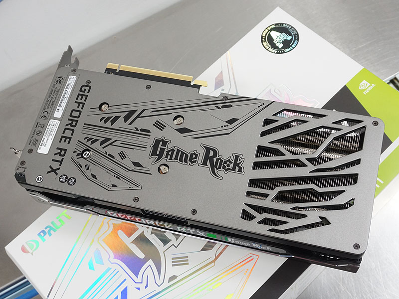 写真はPalit「NED307TT19P2-1047G」(価格105,000円)