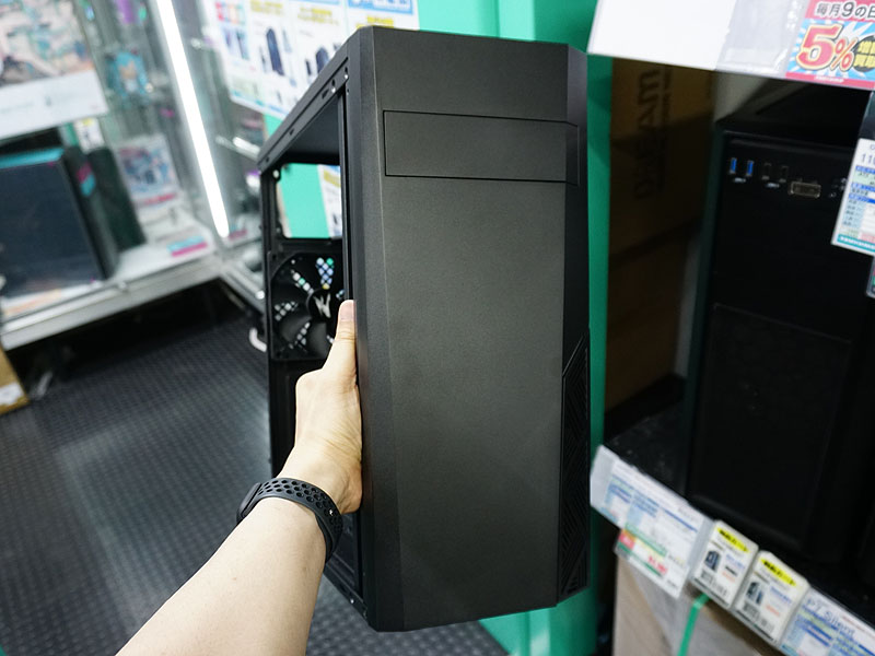 ZALMAN「T8」