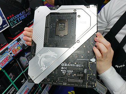 24金の金箔を使用したマザー「MEG Z590 ACE GOLD EDITION」が7月2日に