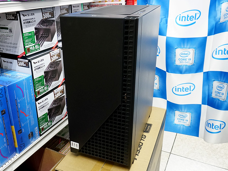Thermaltake「H330 TG」
