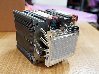 Noctua製CPUクーラー「NH-U9 DX-4189」が2製品、92mmファンを2基搭載