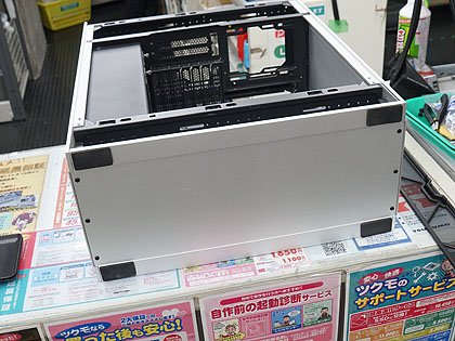 煙突効果”レイアウトのフルタワー「ALTA F1」がSilverStoneから