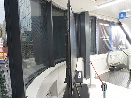 業界最大クラスの98型4Kモニターがソフマップで展示スタート、価格は約