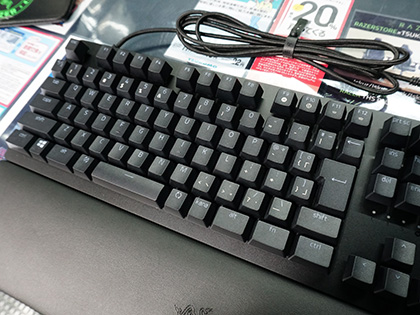 Razerの光学式キーボード「Huntsman V2」が30日に発売、テンキーレス