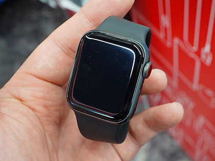 Apple Watch Series 4が期間限定で14,999円!イオシスで中古品セール Apple Watch Series 4が期間限定で14,999円!イオシスで中古品セール