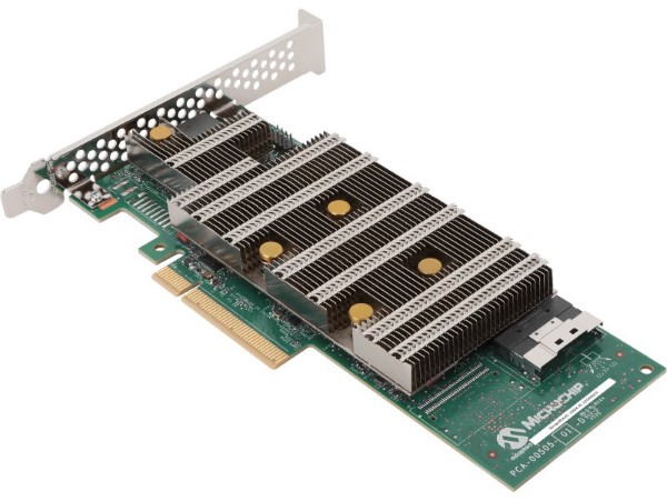 24Gbps SAS/PCIe 4.0対応のRAIDカードがMicrochip Adaptecから、ポート
