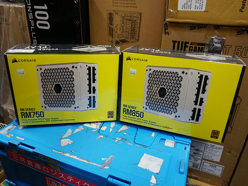 左から「RM 2021」、「RM 2021 White」、「CXM 2021」