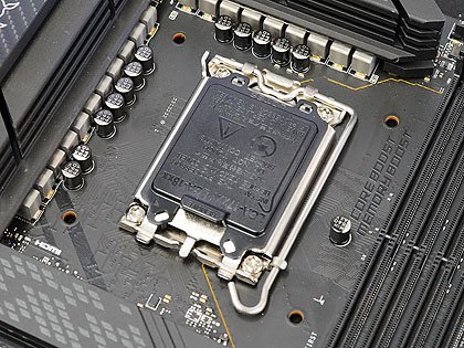 LGA1700ソケット採用「Intel Z690」搭載マザーが各社から登場、計12